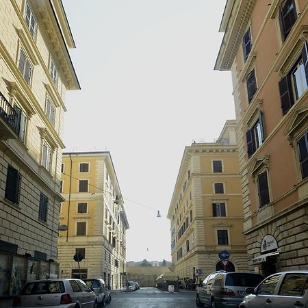 Via Montebello Roma Esterno foto